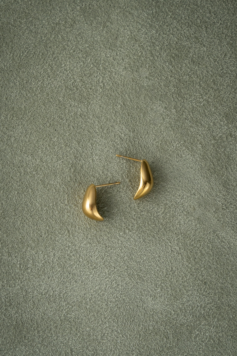 Gold Minimalist Stud Earrings
