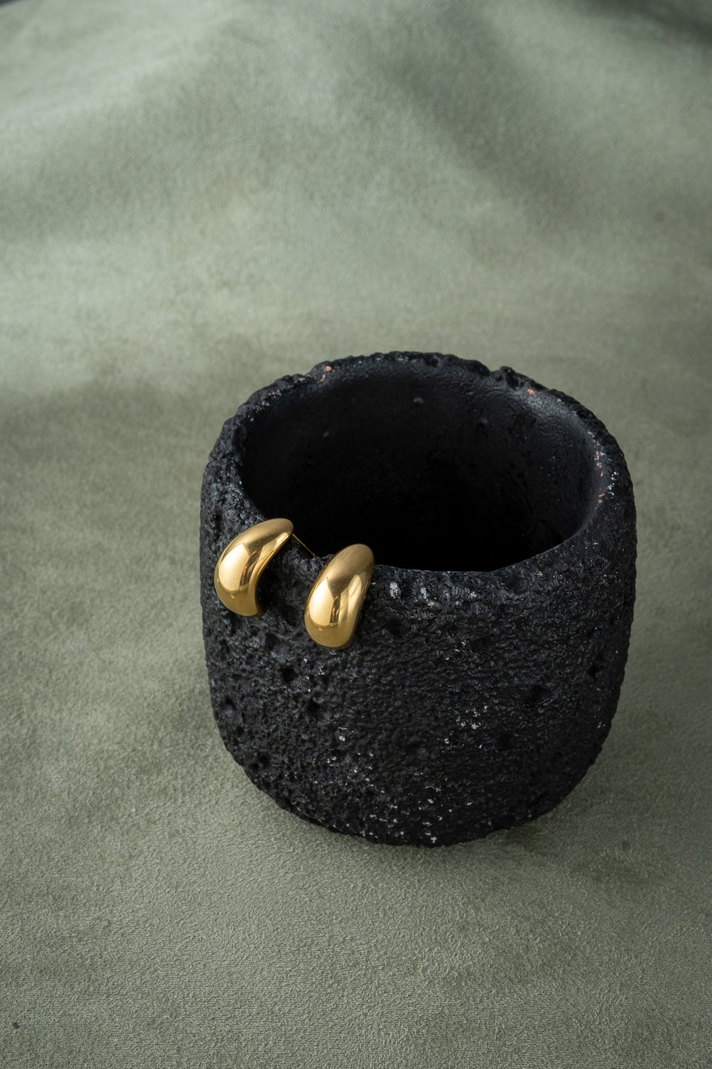 Gold Minimalist Chunky Stud Earrings