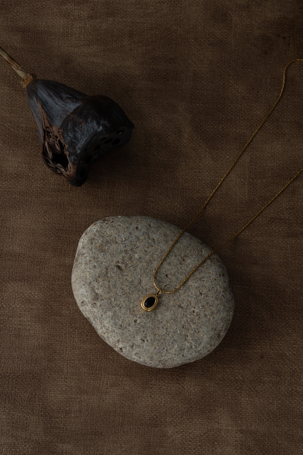 Black Agate Pendant Necklace