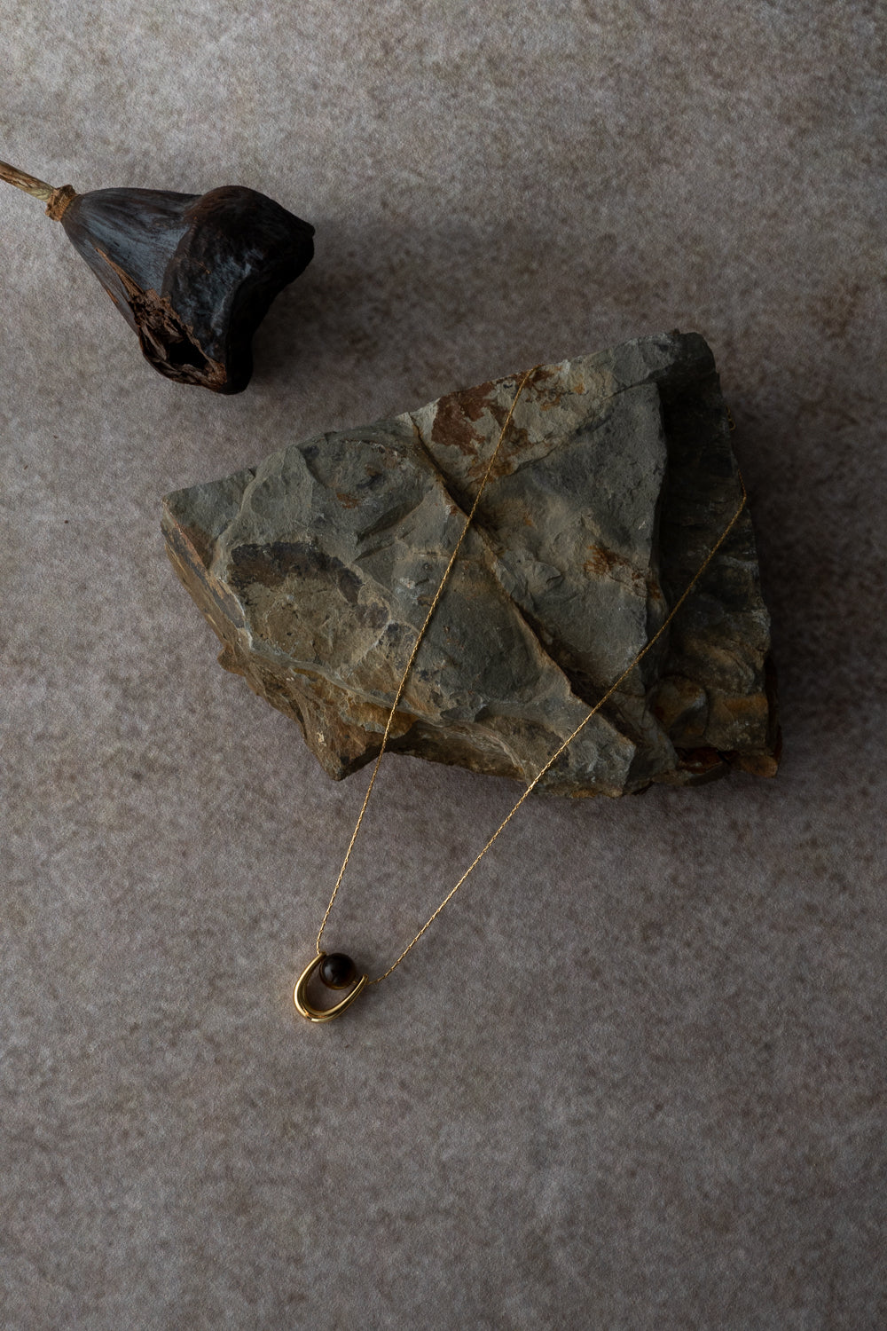 Tiger Eye U-Shape Pendant Necklace