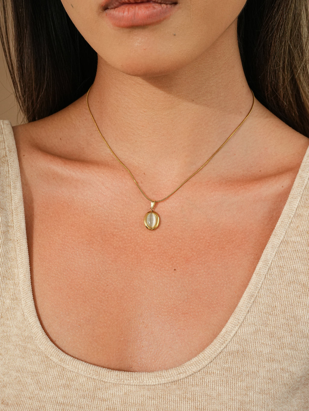 Cat's Eye Oval Pendant Necklace
